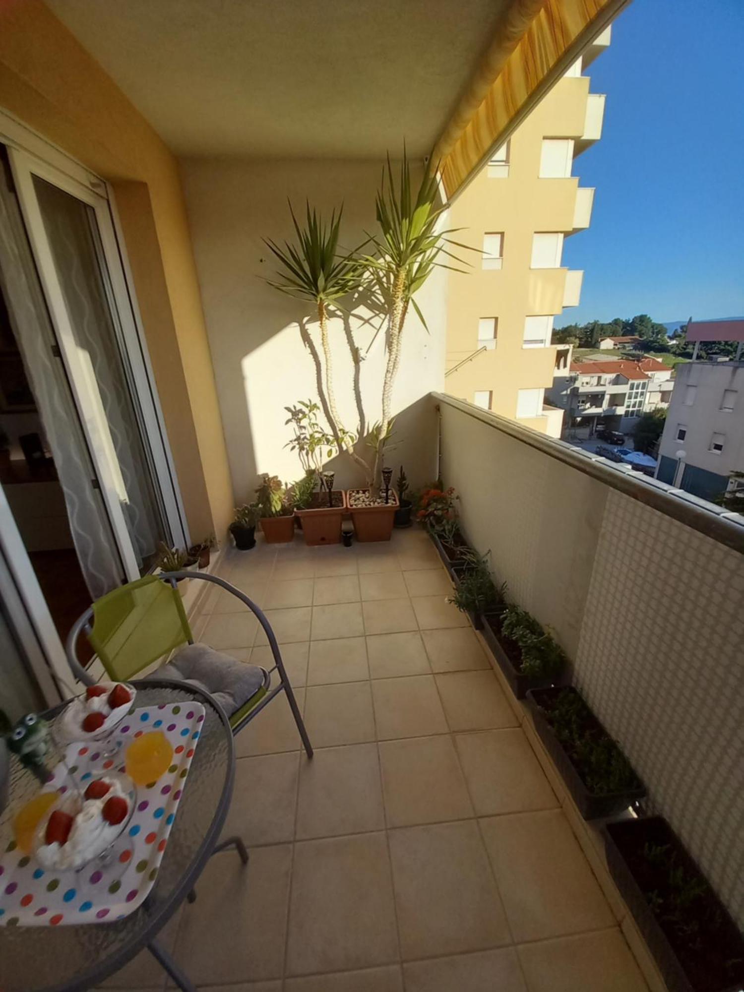 Apartment Harmony - Pleasant And Comfortable Place With A Balcony And A Secured Garage Split Exterior foto